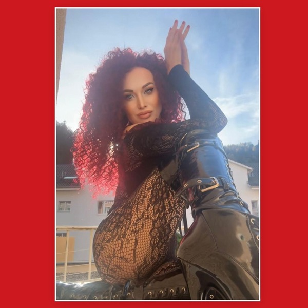**ELENA** Massage und Bizarre