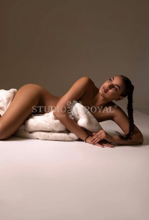 Yamina im Studio Royal, Münster