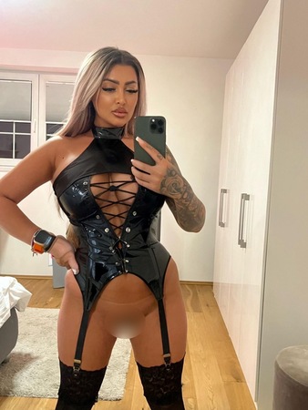 LATEX L*TSCH L*DER NOÉMIE, Troisdorf