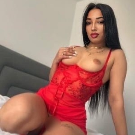 Leyla, Trier