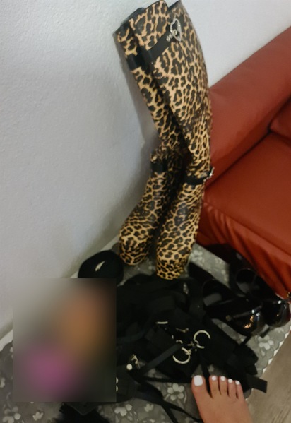 Foto von Cindy privat neu Top Service