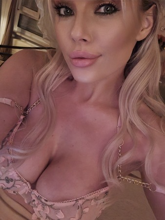 Your Lena, LadiesSTARS