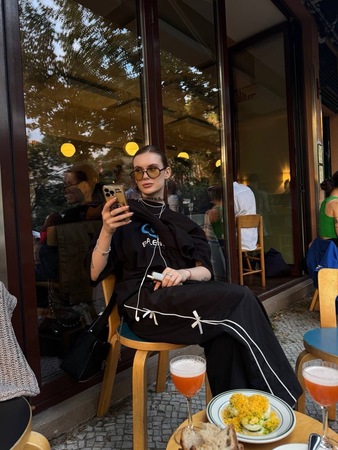 Diva - WhatsApp, Düsseldorf