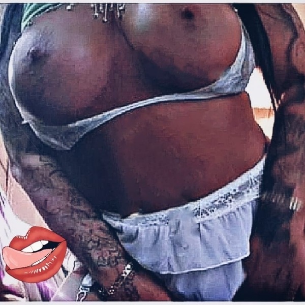 Foto von Jenny Deutsch** BJ&DT Queen (Parkplatz-H&H Besuche)