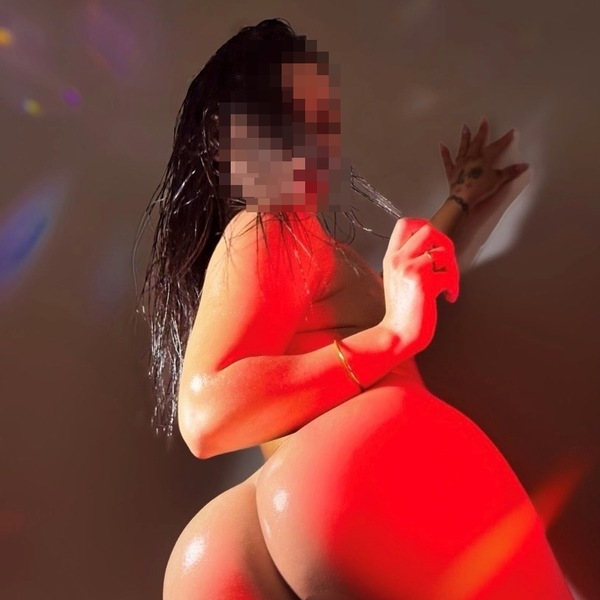 Roxy - neu in deiner Stadt - GF6 Expertin