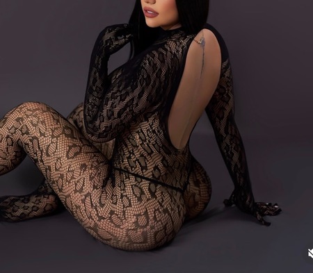 Camila, Neuss