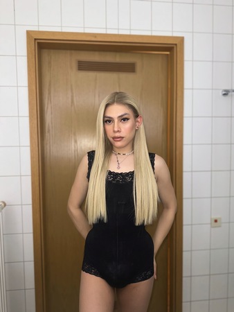 TS SARAY DOLL, Bremen