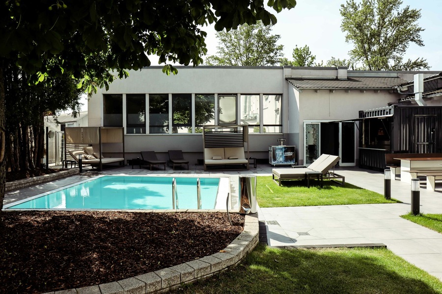 Foto von Einzig, aber nicht artig