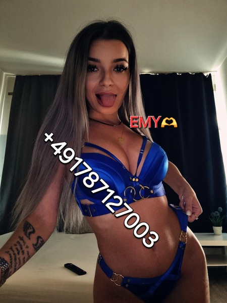 Foto von EMY SKINNY BRANDNEU