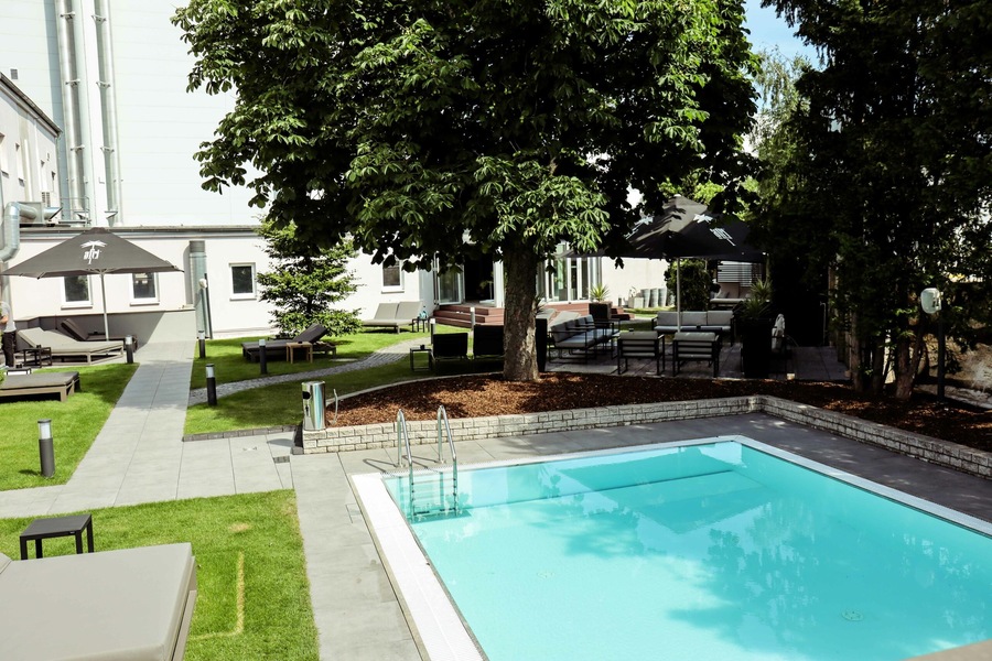 Foto von Einzig, aber nicht artig