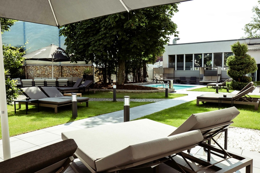 Foto von Einzig, aber nicht artig