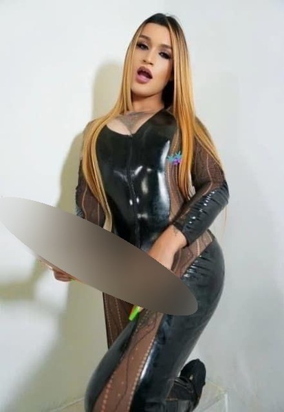 Foto von TS YUVANNA DOMINA AKTIV