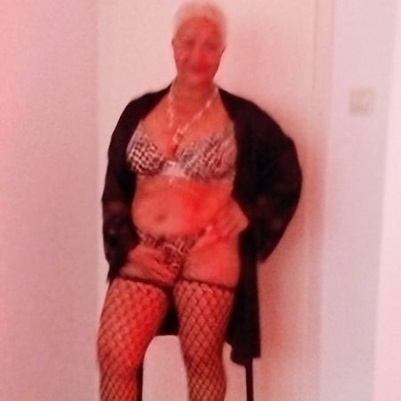Lady MARLENE