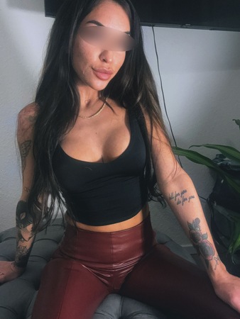 Skinny Girl 18+ Gizem - Whirlpool Spaß bis Samstag Abend, Hannover