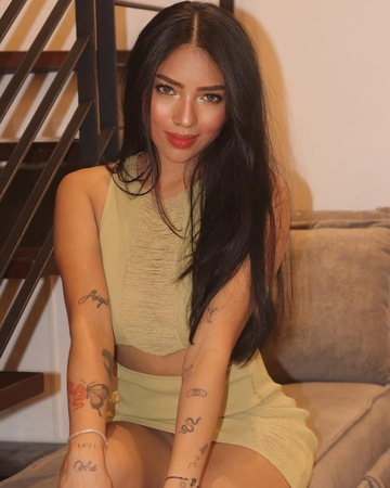 Violetta, Frankfurt am Main