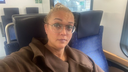 Eva, Suhl