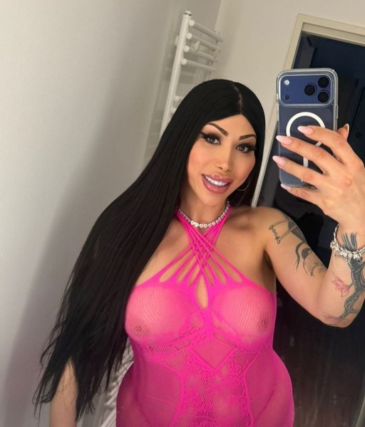 Foto von TS LARY BOMB DOOL,  NEW Nummer