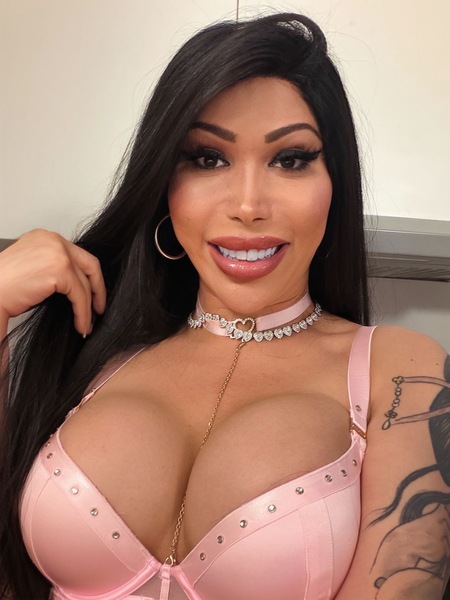 Foto von TS LARY BOMB DOOL,  NEW Nummer