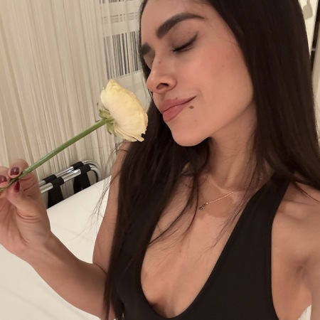 Bella natürliches Frau