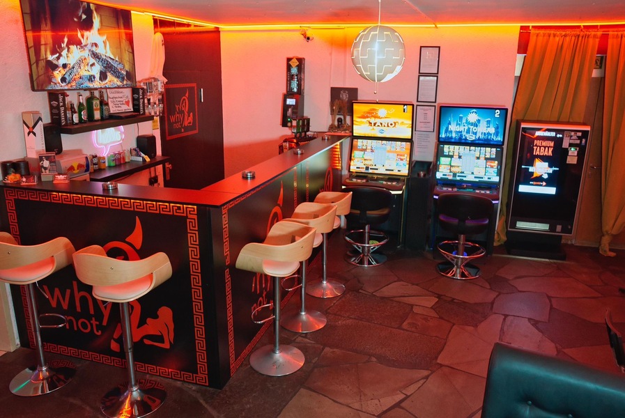 Foto von internationale Top Girls 18+ ! Bar & Laufhaus Why not