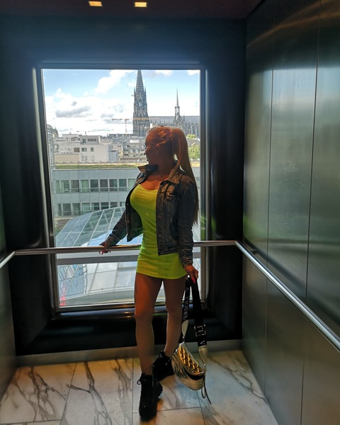 Foto von BLONDE ANGEL BJ QUENN AV KÖNING/SEX LOVER