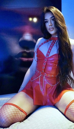 Laura, dominatrix latina, XL (21 cm), Gelsenkirchen