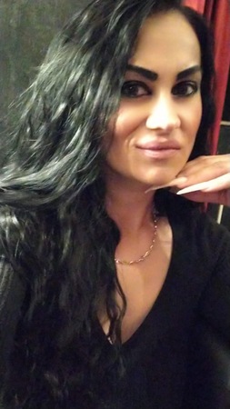 Maria AV Spezialistin, Trier