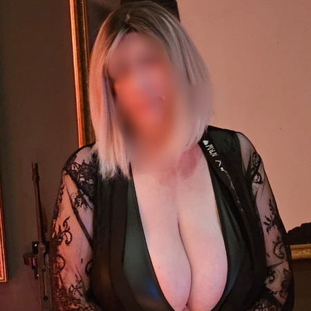 Carmen Molly Mega Busen - Originalbilder 100%, Ulm