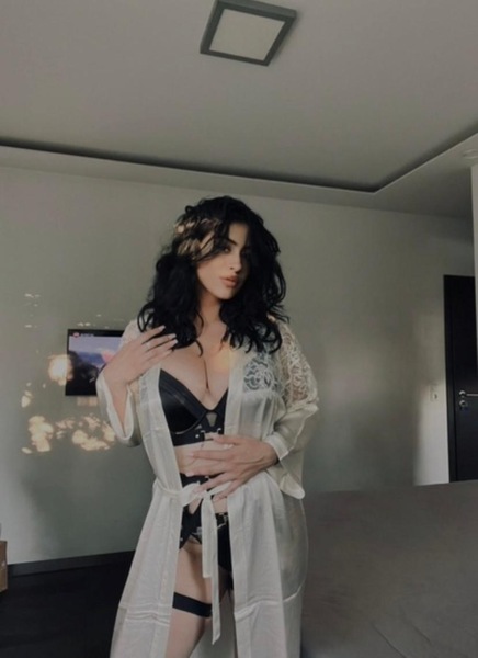 Foto von Mia  NEU - NUR PER WhatsApp!