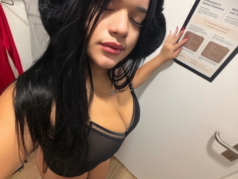 Foto von HILARY PORNO