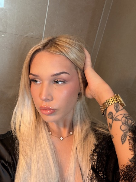 Foto von G*rly-Gina Deutsch fakecheck Video (18+)