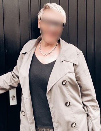 Deine Nachbarin - intim behaart GANZ NEU, Trier