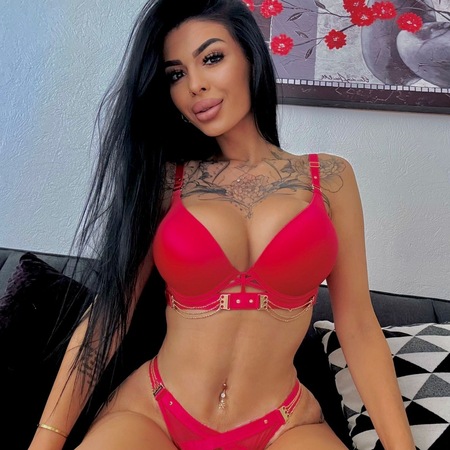 Kim Rumänien - Luxusladies