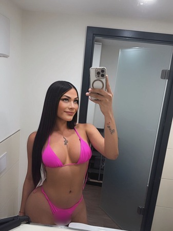 TS Tiffany Silva, Berlin