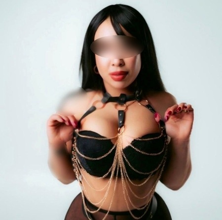 Paola im Haus 65 OG, Ulm