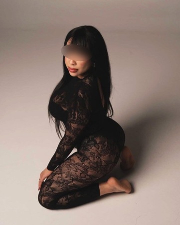 Paola im Haus 65 OG, Ulm