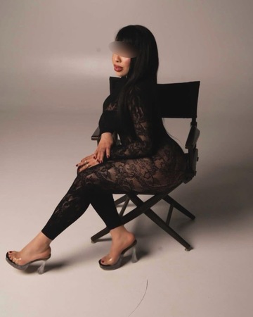 Paola im Haus 65 OG, Ulm