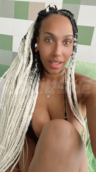 Foto von PERV. 193 MASSEURIN AINA