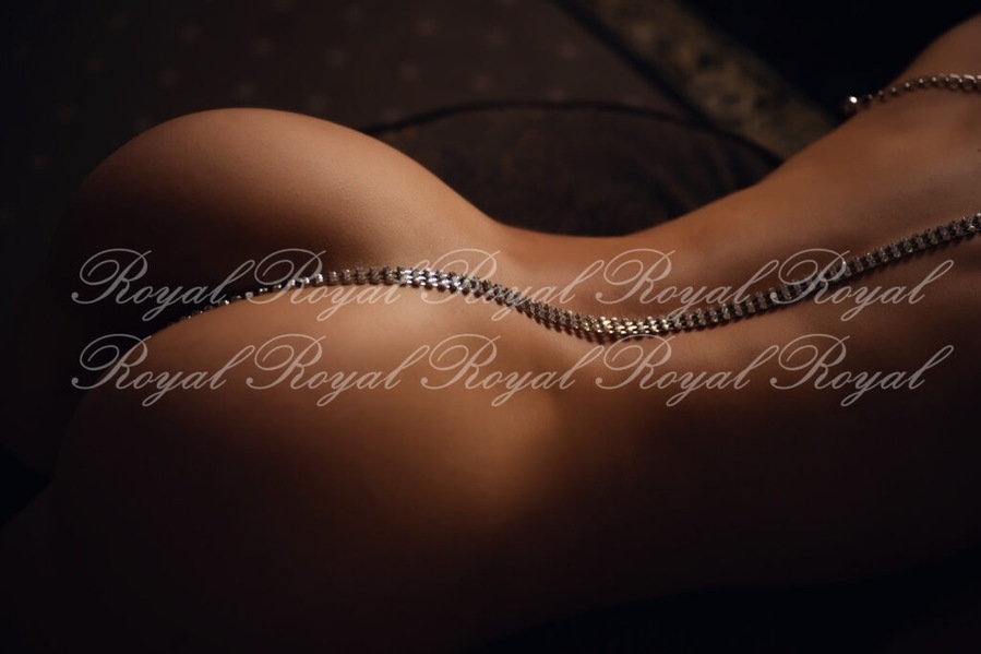 Foto von Jenny im Royal