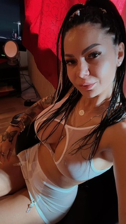 Hot Eva, LadiesSTARS
