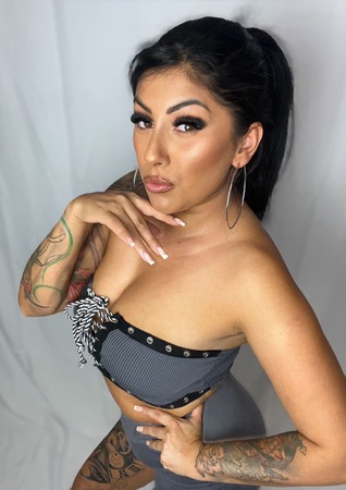 Sexy Milf Emiliana, Siegen