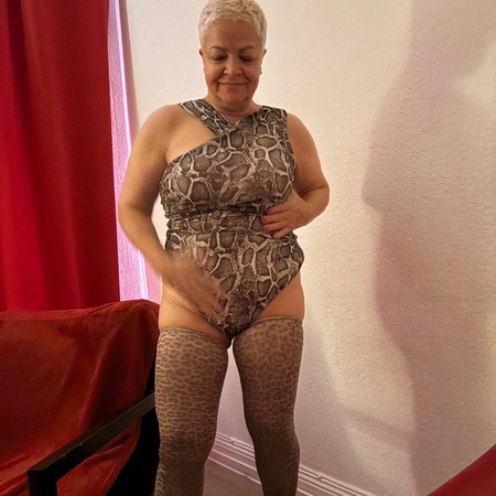 Lady MARLENE