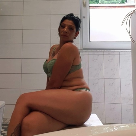 Ximena Latina nur H+H, Burg (Eifel)