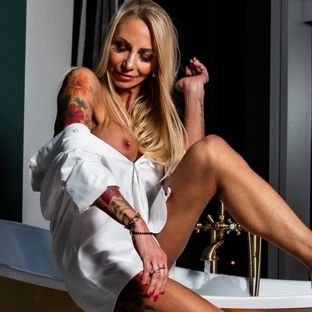  Angie bei Massagestudio Jasmin, Ulm