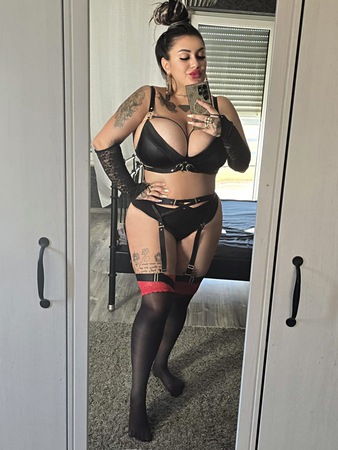 NEU in deiner Stadt Herrin Natascha - auch Online Videos, LadiesSTARS