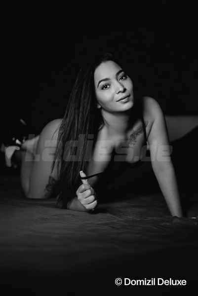 Foto von Kira bei Deluxe Massage & more