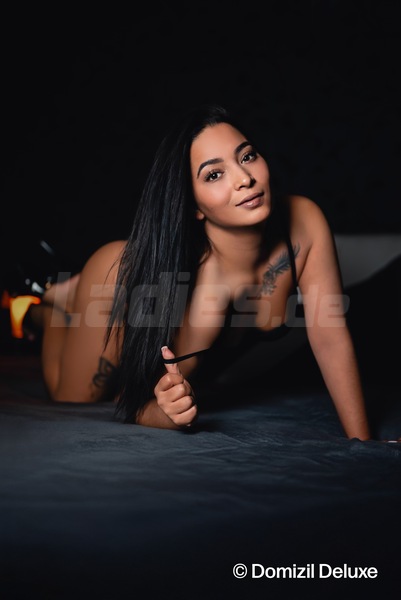 Foto von Kira bei Deluxe Massage & more