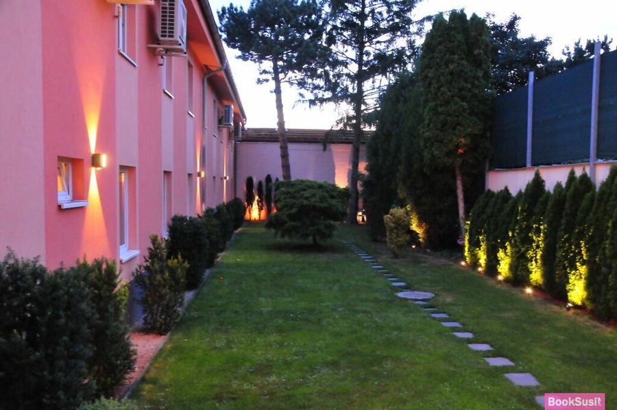 Foto von Laufhaus Kontakt-Zentrum