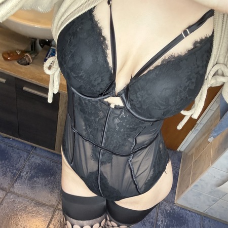 Lydia - Brand NEU