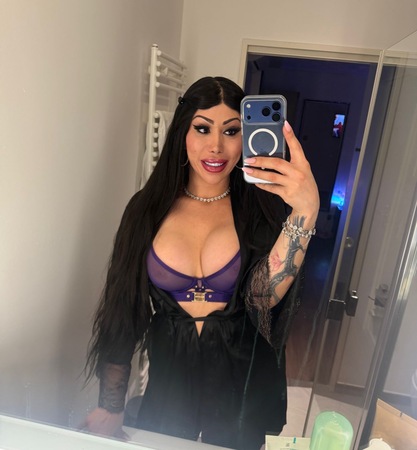 TS LARY BOMB DOOL, Original Bilder, Hanau